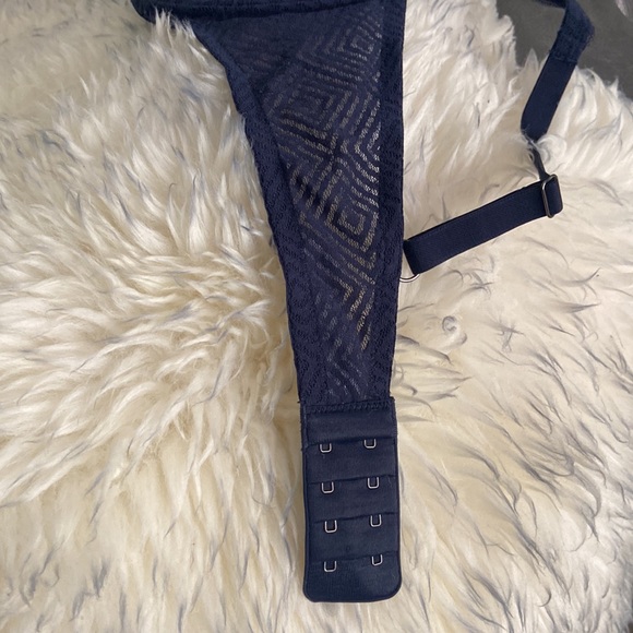 French Connection - Picture 6 of 11